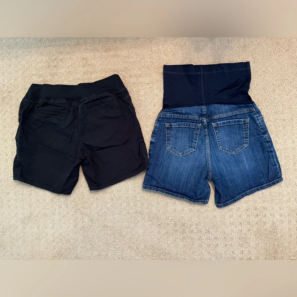 Lot of 2 Liz Lange Maternity Shorts